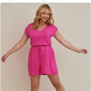 Torrid bright pink 3x (22/24w) romper